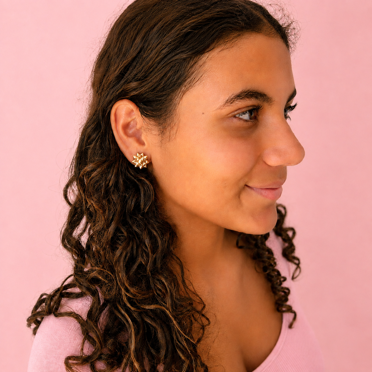 Holiday Bow Earrings | Single | Gold