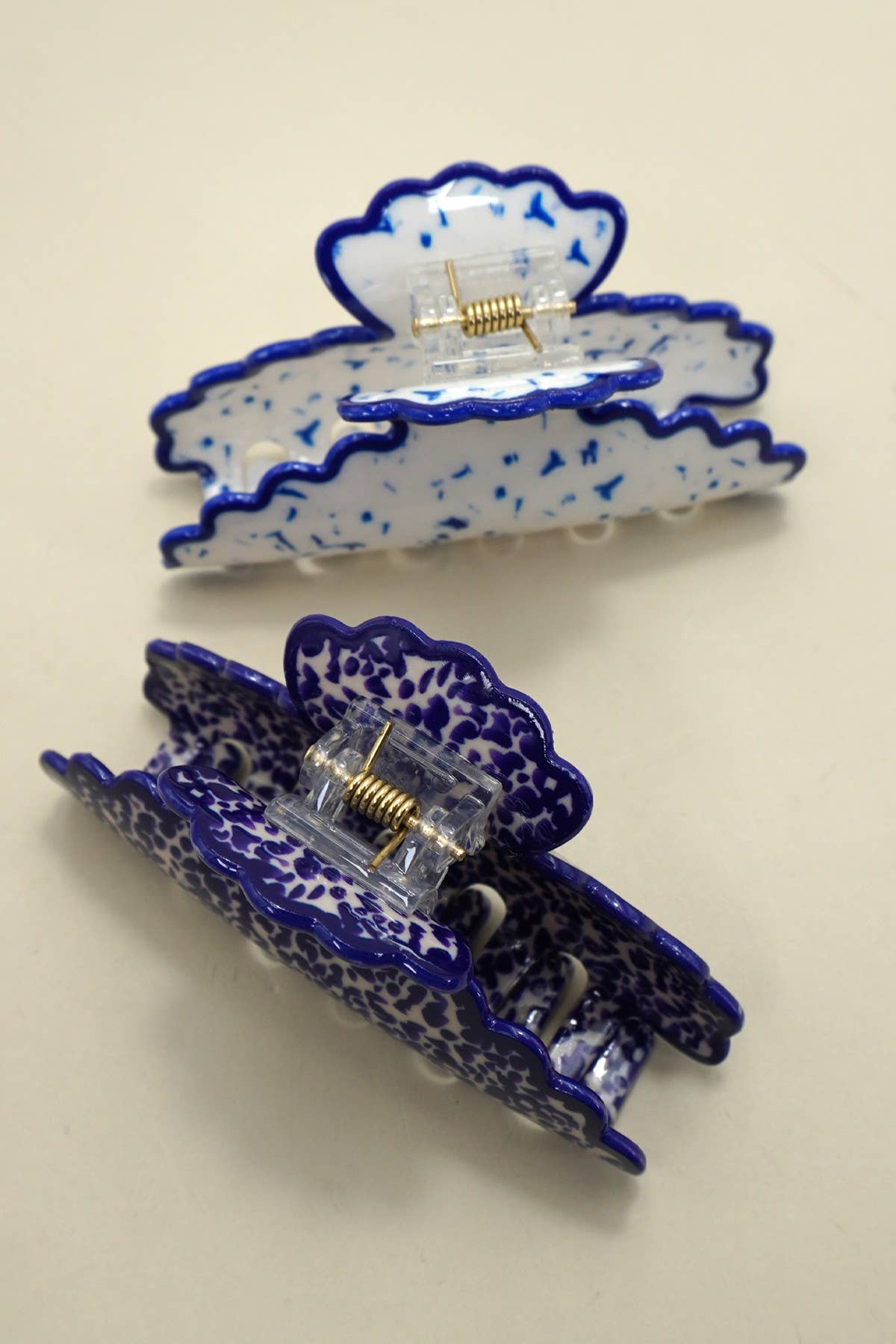 VINTAGE PORCELAIN STYLE HALF MOON HAIR CLAW CLIPS