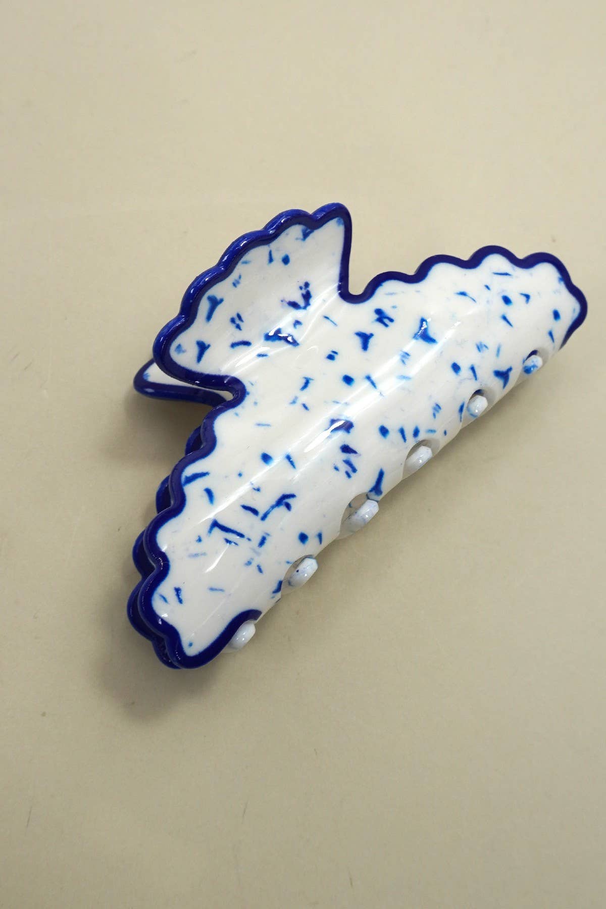 VINTAGE PORCELAIN STYLE HALF MOON HAIR CLAW CLIPS